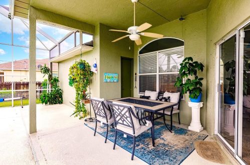 972 Haas Ave, Fort Pierce FL  34953-5611 exterior