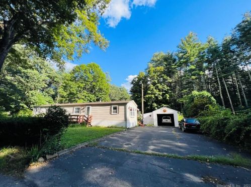 262 Shr Rd, Killingly CT 06241-1540 exterior