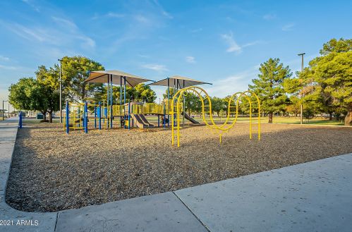 1930 Carson Rd, Phoenix AZ 85041-6614 exterior