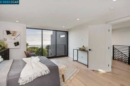 524 Cragmont Ave, Berkeley CA 94708-1207 exterior