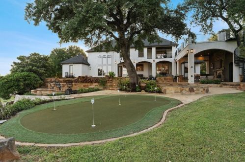 2209 Deleon Ct, Austin TX 78733-1629 exterior