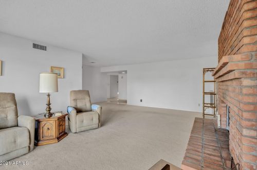 14223 2 Ave, Phoenix AZ 85023-6460 exterior