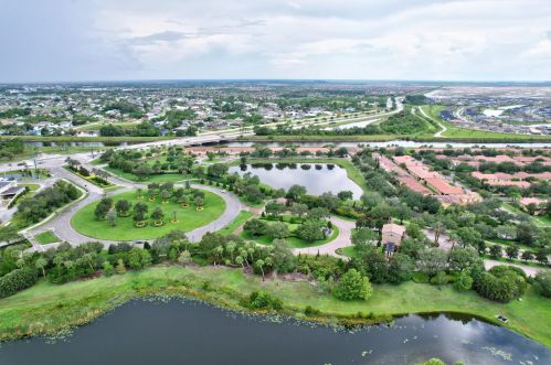 9800 Nuova Way, Fort Pierce FL 34986-2825 exterior