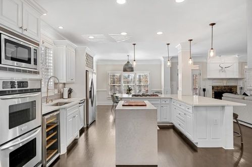 1021 Madeline Ln, Atlanta GA  30350-4024 exterior