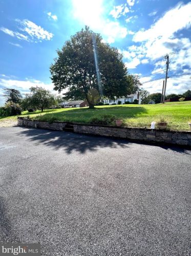 1446 Bunting St, Primrose PA 17901-9005 exterior