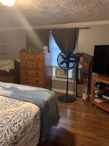 90 Redwood Ave, Concord NH 03301-3519 exterior