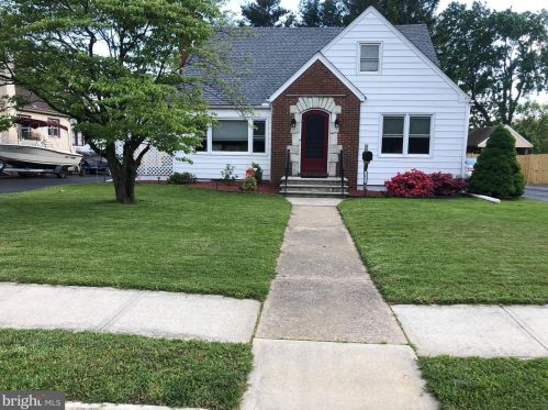 2033 Kinter Ave, Trenton, NJ 08610-2312