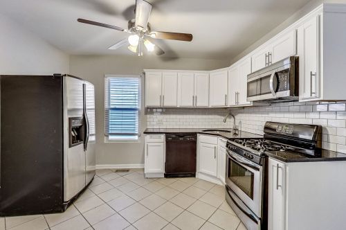 2947 Avers Ave, Chicago IL 60623-4543 exterior