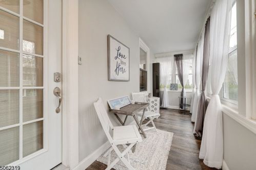 12 Lindsley Ave, Maplewood, NJ 07040-1510