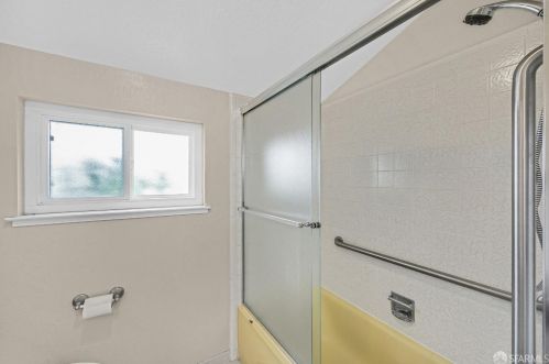 1678 Pepperwood Ct, Concord CA  94521-1126 exterior