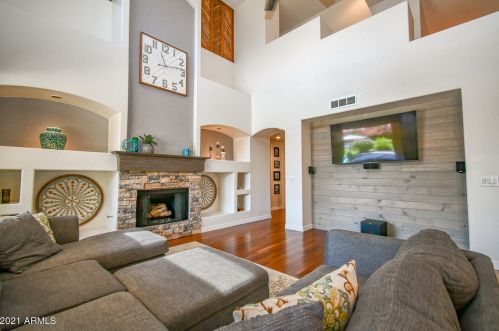 3151 Greythorne Way, Chandler AZ  85248-2152 exterior