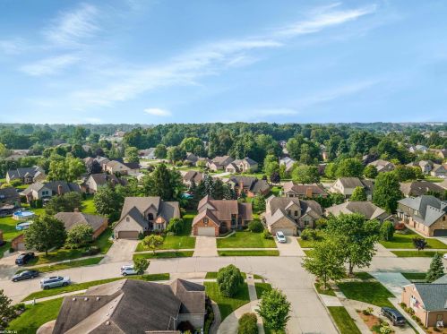 16820 Renee Dr, Macomb Township MI 48042-2324 exterior