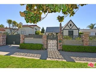 10520 Almayo Ave, Los Angeles CA  90064-2309 exterior