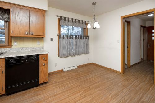 10204 Burleigh St, Milwaukee WI  53222-3304 exterior