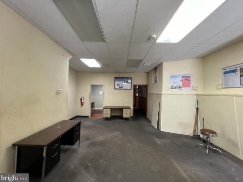 4814 Broad St, Philadelphia PA 19146-2203 exterior