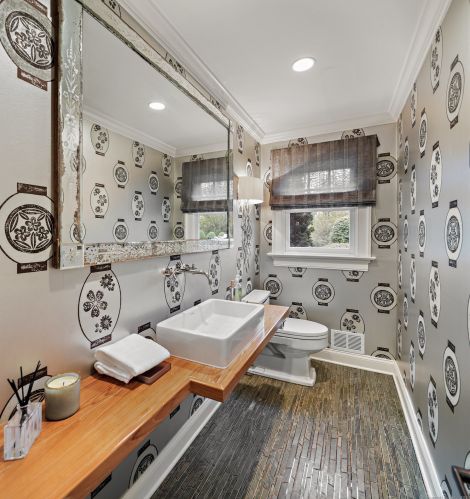 19 Pequot Trl, Westport CT 06880-2929 exterior