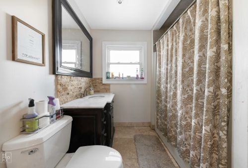 220 Cir Dr, Joliet IL 60433-1507 exterior