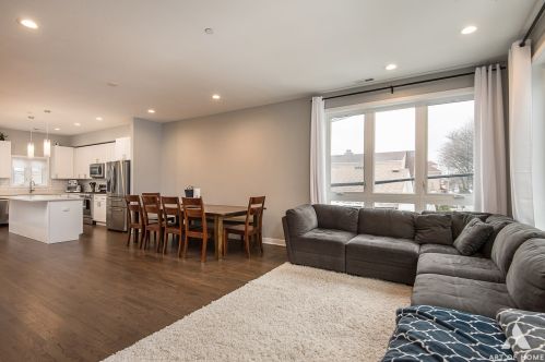 3848 Wolcott Ave, Chicago IL 60636-1636 exterior