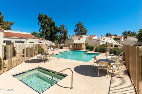 13816 42nd Pl, Phoenix AZ  85032-5848 exterior