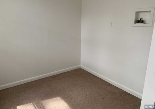 85 Shr Ave, Dumont NJ 07628-2332 exterior