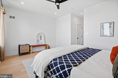 1613 2nd St, Philadelphia PA 19122 exterior