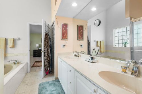 514 Clf Rd, Fort Pierce FL 34984-6226 exterior