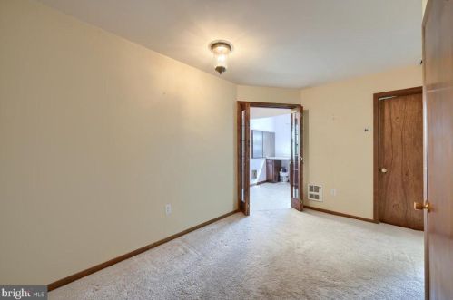 752 Nyes Rd, Hummelstown PA 17036-8688 exterior