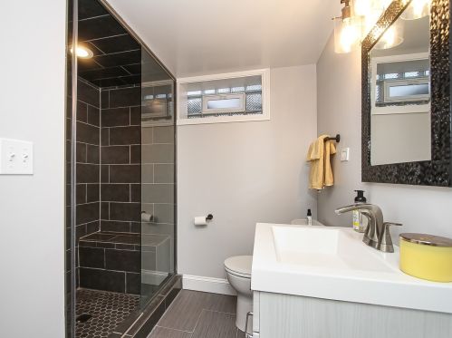 510 Adams St, Elmhurst IL  60126-4663 exterior