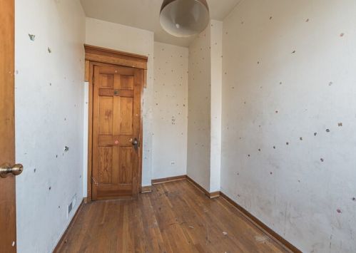 2452 Lexington St, Chicago IL 60612-3428 exterior