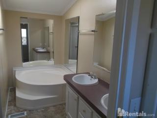 5408 Cascade Rd, Greensboro NC  27406-9534 exterior