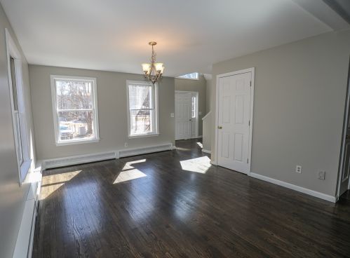 87 Blacksnake Rd, Seabrook NH 03874-4310 exterior