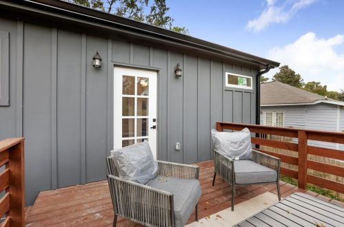 2352 Herring Rd, Atlanta GA 30311-2819 exterior