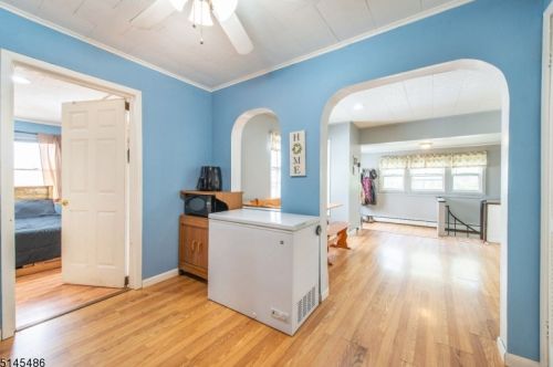 504 Brooklyn Mtn Rd, Hopatcong NJ 07843-1275 exterior