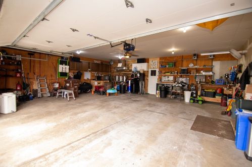 601 Mdw Ave, Bull Valley IL 60098-2439 exterior