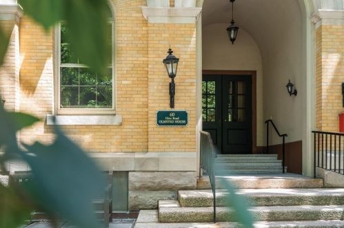 60 Glen Rd, Brookline MA  02445-7772 exterior