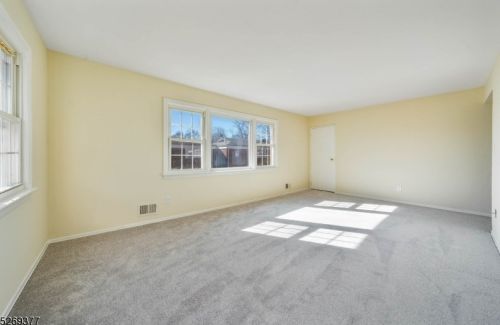 7 Dartmouth Ave, Bridgewater, NJ 08807-3416