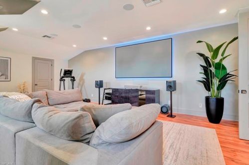 606 Binnacle Dr, Naples FL 34103-2725 exterior