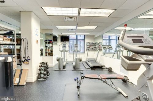 2120 Vermont Ave, Washington DC 20001-4039 exterior