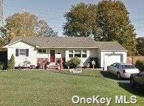25 Laurinda Dr, Commack, NY 11725-4503