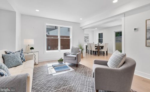 6705 Buttermere Ln, Bethesda MD  20817-1528 exterior