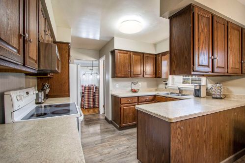 223 Barberry Ave, Kalamazoo MI 49002-6205 exterior