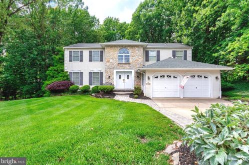 111 Robert Ct, Blenheim, NJ 08012-1477