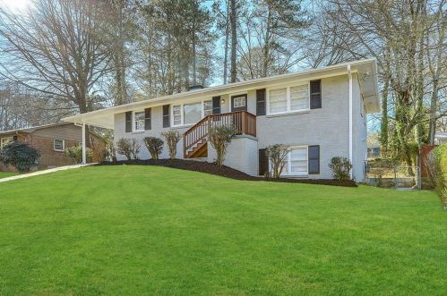 2766 Carriage Ln, Atlanta GA  30349-4275 exterior