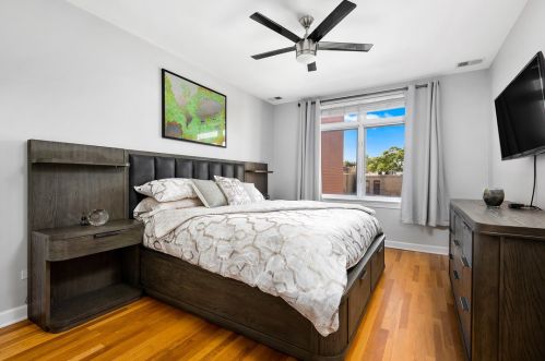 2041 Division St, Chicago IL  60622-8521 exterior