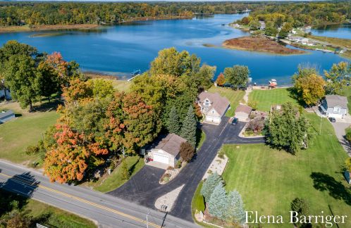 11591 Lally St, Lowell MI 49331-9471 exterior