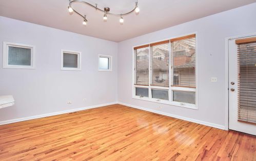 1209 33rd St, Chicago IL 60608-6322 exterior