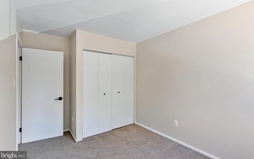 12124 Captiva Ct, Herndon VA 20191-1205 exterior