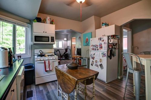 1145 Johnson St, Madison WI 53703-4137 exterior