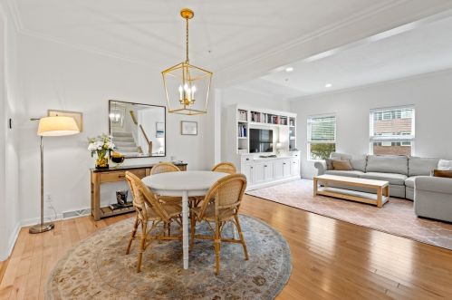 868 Highpointe Cir, Pittsburgh PA 15220-1854 exterior