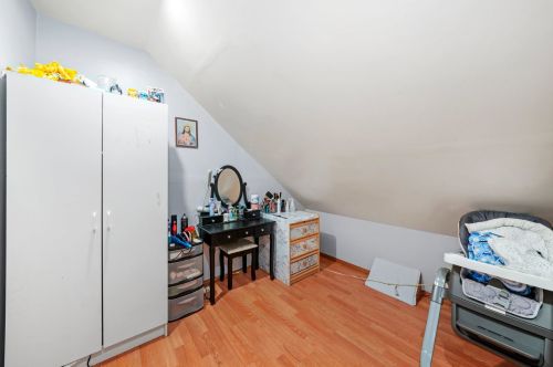 5608 Whipple St, Chicago IL 60629-2424 exterior